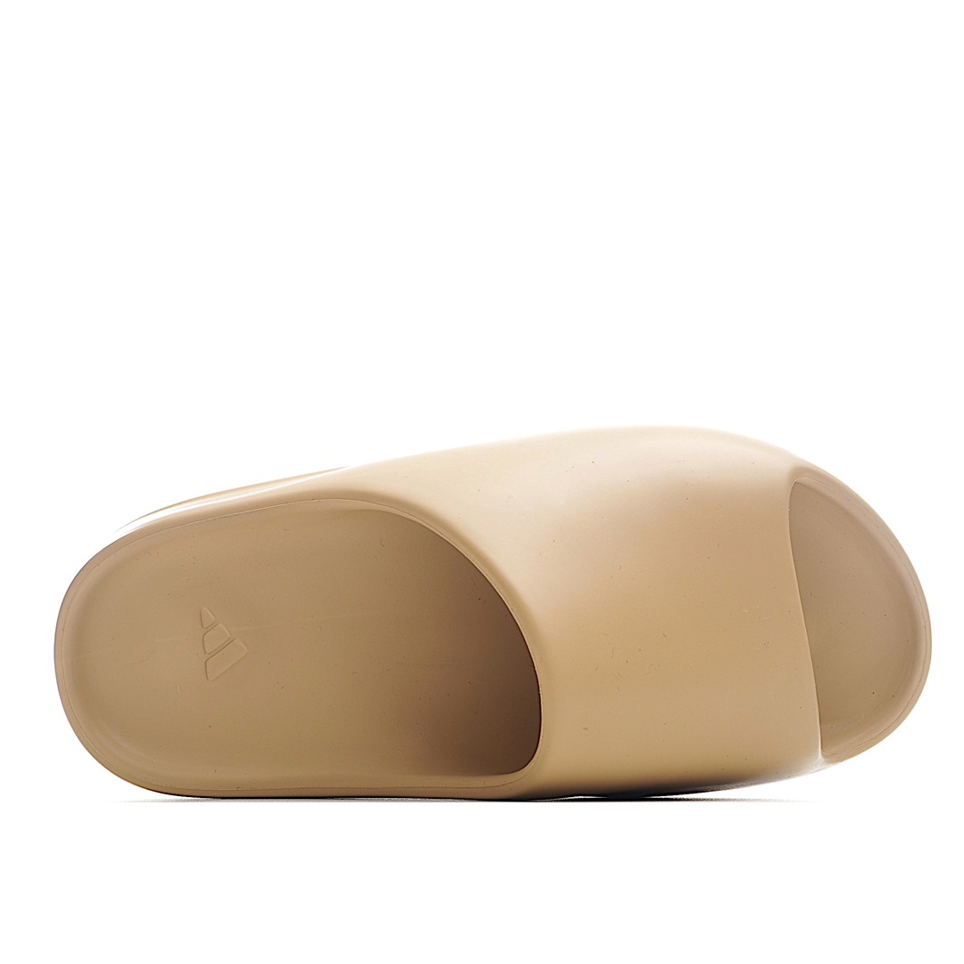 adidas-yeezy-slide-desert-sand-fw6344_3.jpg